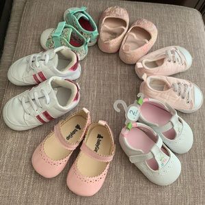 Baby girl crib shoes